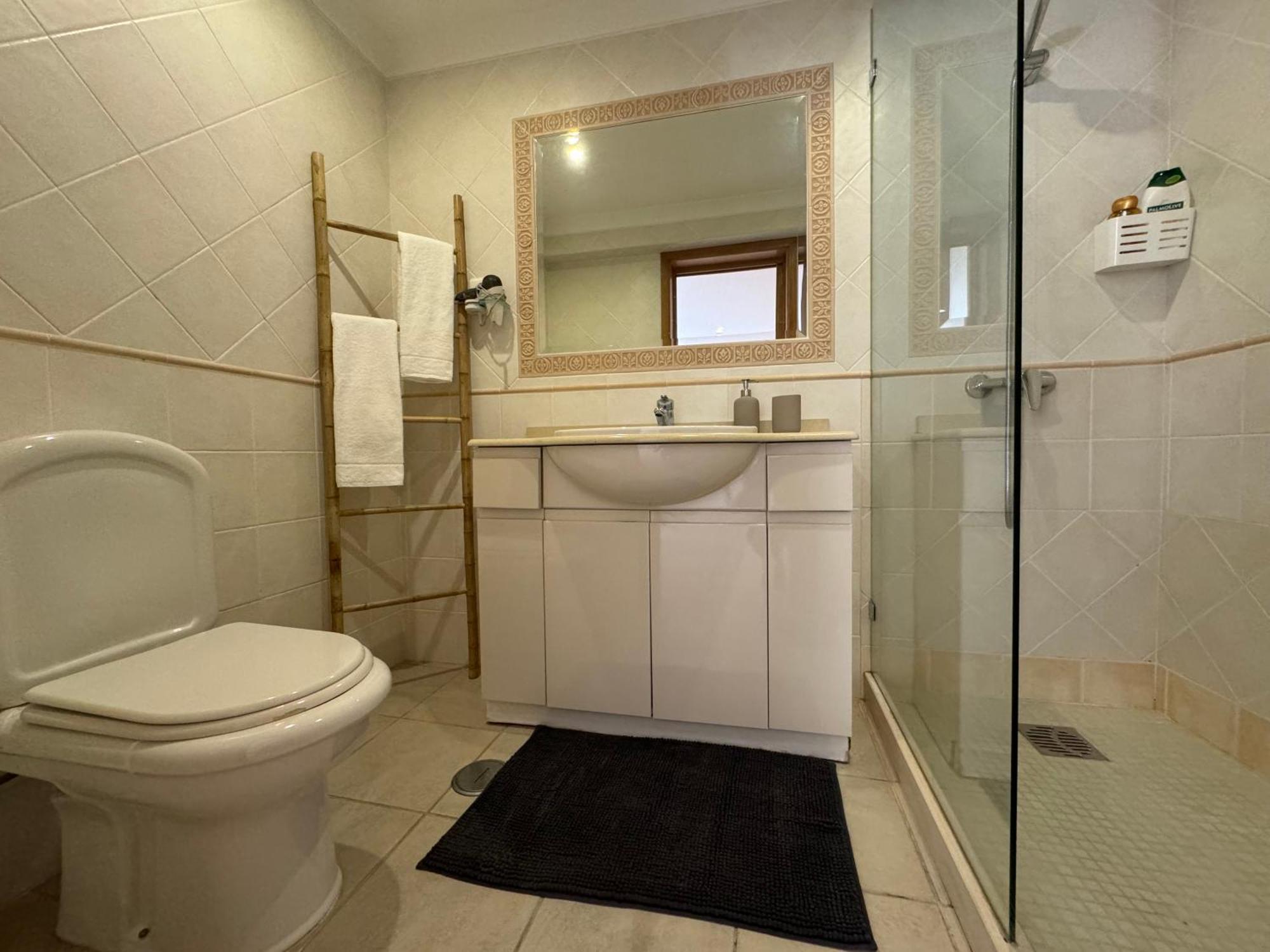 Happy Silva Guesthouse Lagos Exterior foto