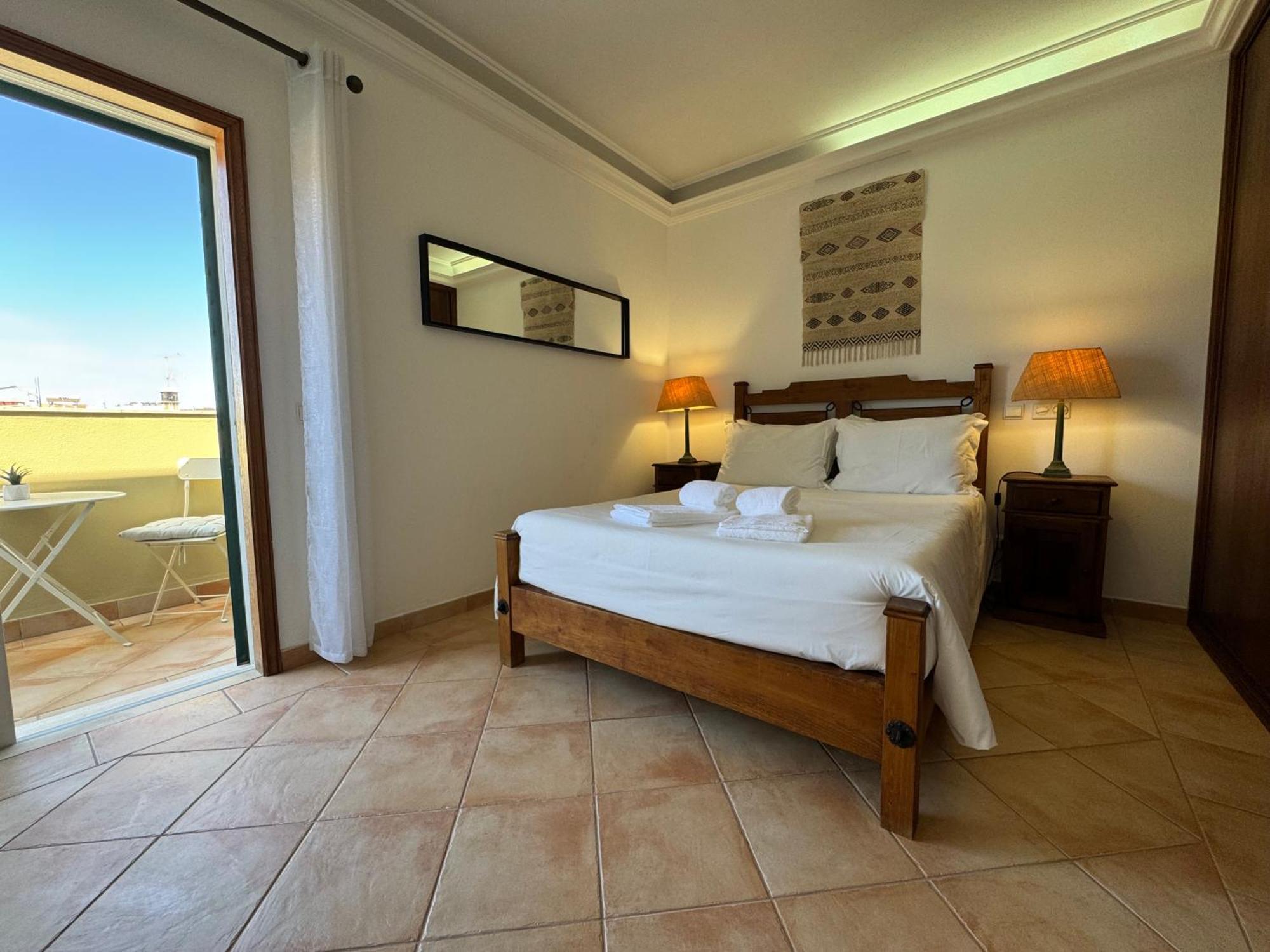 Happy Silva Guesthouse Lagos Exterior foto